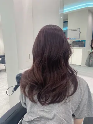 セミロング カラー センターパート特化 井上健太のヘアスタイル