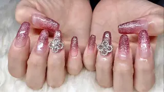 ネイル Nail&eye Belire 新宿のネイルデザイン