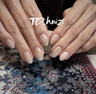 ミディアム めぐみのネイルサロン スタッフ練習のネイルデザイン