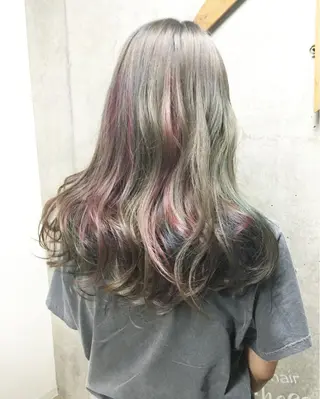 セミロング ロング カラー 及川 光のヘアスタイル