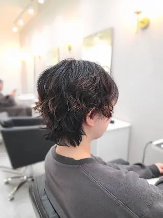 ショート パーマ 桐島 令奈のヘアスタイル