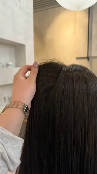 ロング FUKA /透明感 カラー/ダブルカラーのヘアスタイル