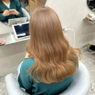 ロング カラー Hisa🤍新宿/髪 質改善🫧艶カラーのヘアスタイル