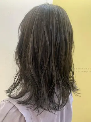 ミディアム カラー hub hair レイヤー/透明感のヘアスタイル