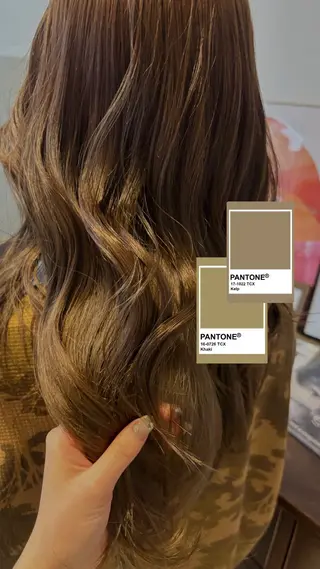 ロング 池田 晴乃のヘアスタイル