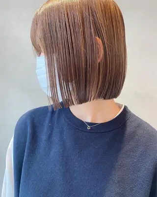 ショート カラー センターパート/ 暖色カラーayuのヘアスタイル