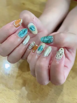 ネイル 小松 由香利のネイルデザイン