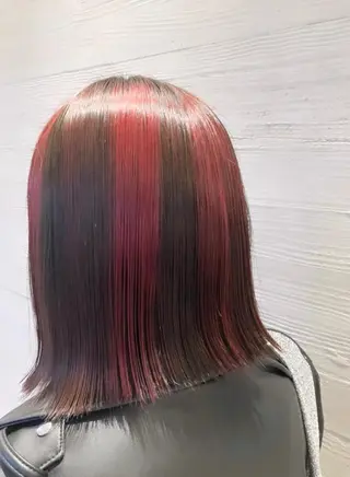 セミロング カラー サキ🤍ハイトーン 🩰くびれ巻きヘアのヘアスタイル