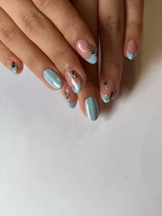 ネイル Nailist Hinaのネイルデザイン
