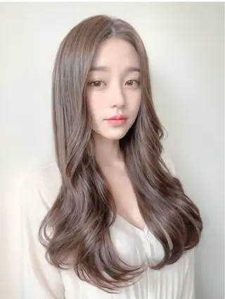 ロング 🫧ふくだ りな 🕊のヘアスタイル