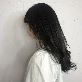 ロング 顔周りの垢抜けヘア 立山愛梨のヘアスタイル