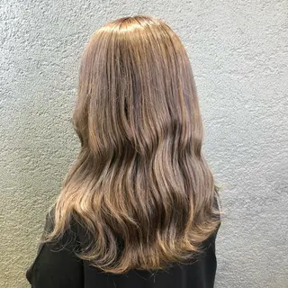 セミロング 村上 佳織のヘアスタイル