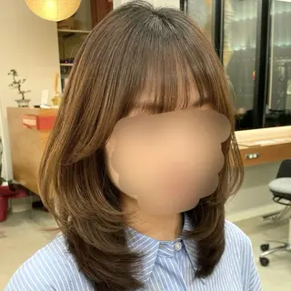 ミディアム minami🤎 レイヤーカットのヘアスタイル