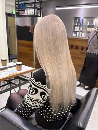 ロング カラー ENA💗NEXT /ハイトーンエクステのヘアスタイル