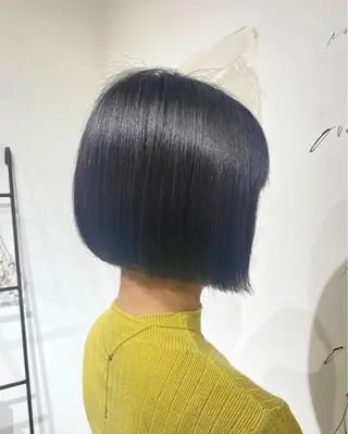 ショート カラー 鳴海 稜真のヘアスタイル