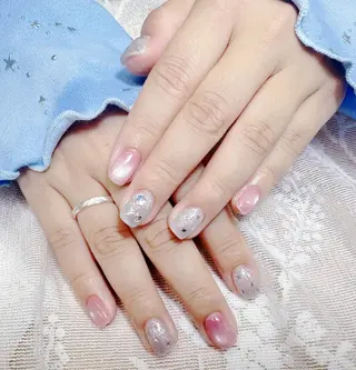 ネイル 小島 阿佑美のネイルデザイン