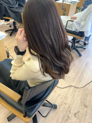 ロング カラー 艶ベージュ/オリーブ カラー🫒airiのヘアスタイル