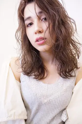 ミディアム カラー パーマ レイヤーカット✂️ 横浜No1♡下鳥翔子のヘアスタイル