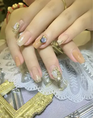 カラー ネイル Moonstone Salonのネイルデザイン