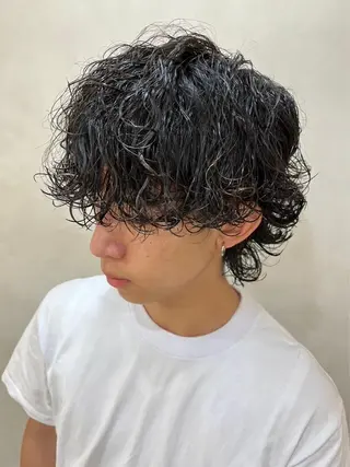 パーマ メンズ Bond Story りき カラーモデルのヘアスタイル