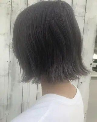 カラー hase _のヘアスタイル
