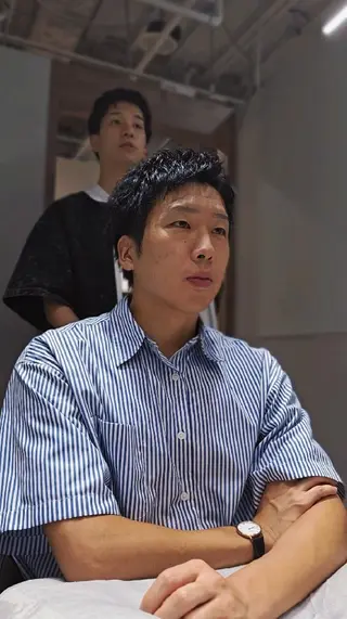 ショート メンズ 縮毛矯正をしている人 のためのカラーのヘアスタイル