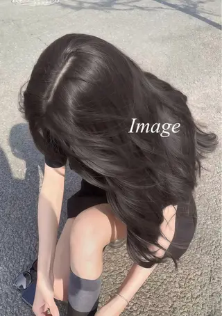 ロング カラー ブリーチなし🩶グレ ージュ🩶ニュアンスのヘアスタイル