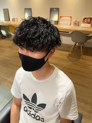 ショート パーマ メンズ SCENEbyRAD helmのヘアスタイル