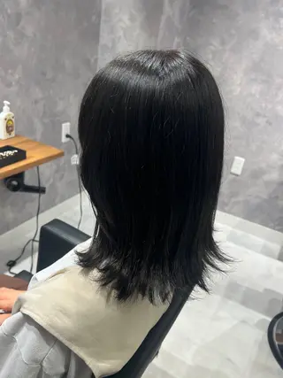 ミディアム カラー 萩原 一葉のヘアスタイル