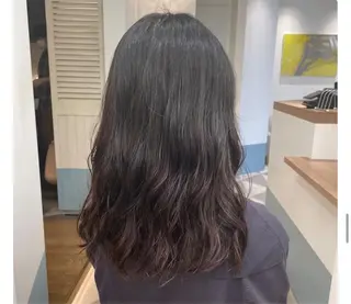 セミロング ホリグチ ルナのヘアスタイル