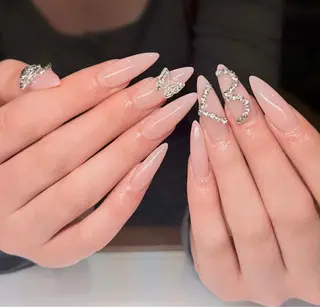 ネイル JIN 168 新大久保のネイルデザイン