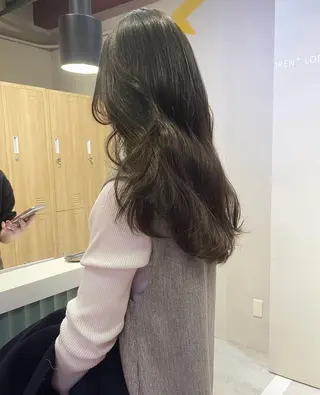 カラー レイヤーカット🍏 オリーブ/ののかのヘアスタイル