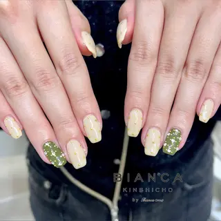 ネイル One’Ness Nana🤍のネイルデザイン