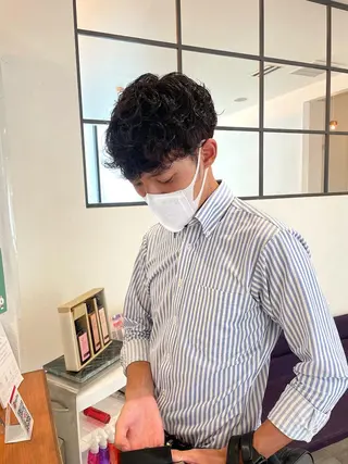 ショート パーマ メンズ 柳田 駿のヘアスタイル