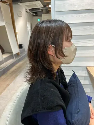 ミディアム Annie 吉田 裕美のヘアスタイル
