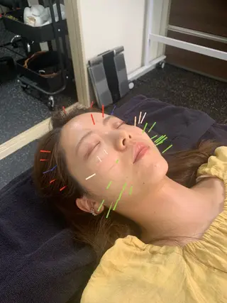 小顔矯正・美容鍼 FLOW鍼灸整体院のエステ・リラクイメージ