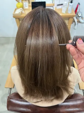 ロング カラー 三島 有佳里のヘアスタイル