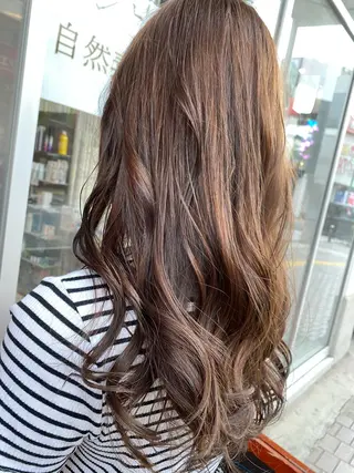 ロング カラー デザインカラー✨新倉 佑奈のヘアスタイル