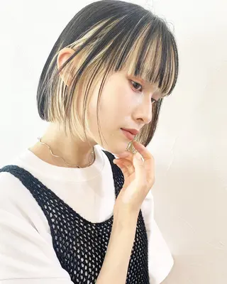 ミディアム カラー hollo 原宿のヘアスタイル
