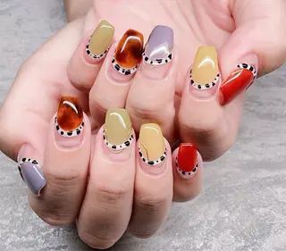 ネイル R inのネイルデザイン