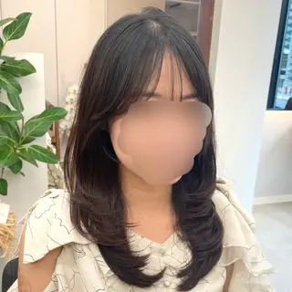 ミディアム minami🤎 レイヤーカットのヘアスタイル