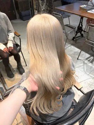 セミロング カラー 似合わせベージュ 🍯ayumi🍯のヘアスタイル