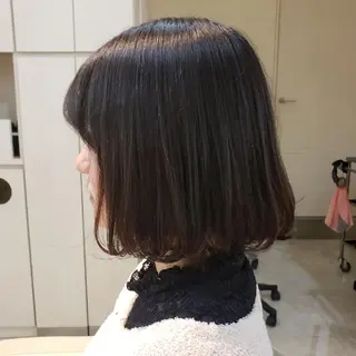 ショート 岡田 奈々のヘアスタイル