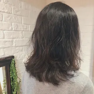 ミディアム パーマ 吉川 愛美李のヘアスタイル