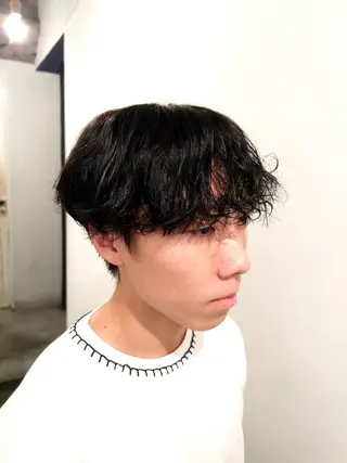 カラー メンズ ユウヒ <レイヤー·パーマ>のヘアスタイル