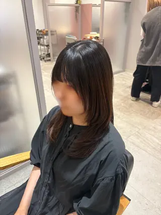 セミロング 黒川 真裕のヘアスタイル