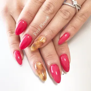 ネイル Petit Fleur所属・青柳 亜梨奈のマツエク・マツパデザイン