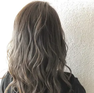 ミディアム カラー AIR HEALのヘアスタイル