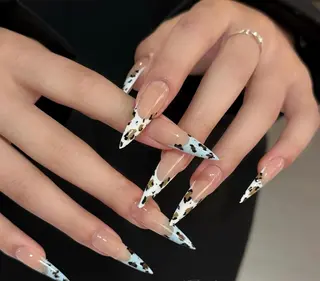 ネイル エリ🫧 nail池袋東口のネイルデザイン