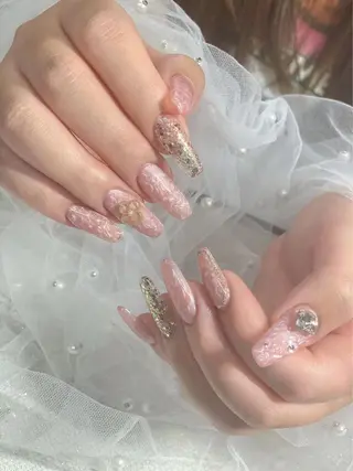 セミロング めぐみのネイルサロン スタッフ練習のネイルデザイン